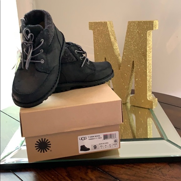 Black ugg kids boots - Picture 6 of 7